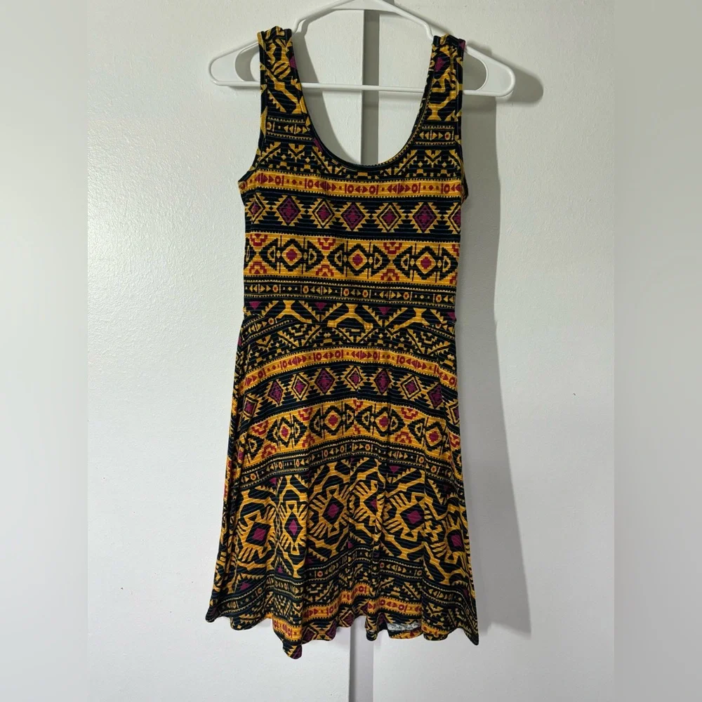 Aztec pattern dress - Picture 1 of 3